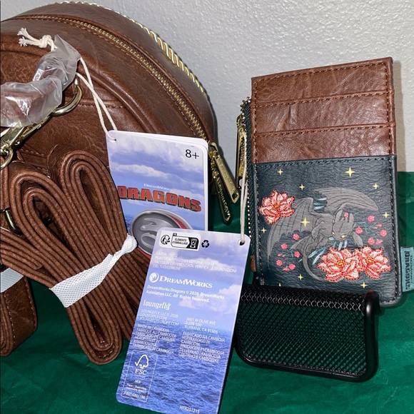 Exclusive Loungefly How to Train Your Dragon Toothless Floral Mini Backpack Set - Picture 6 of 10